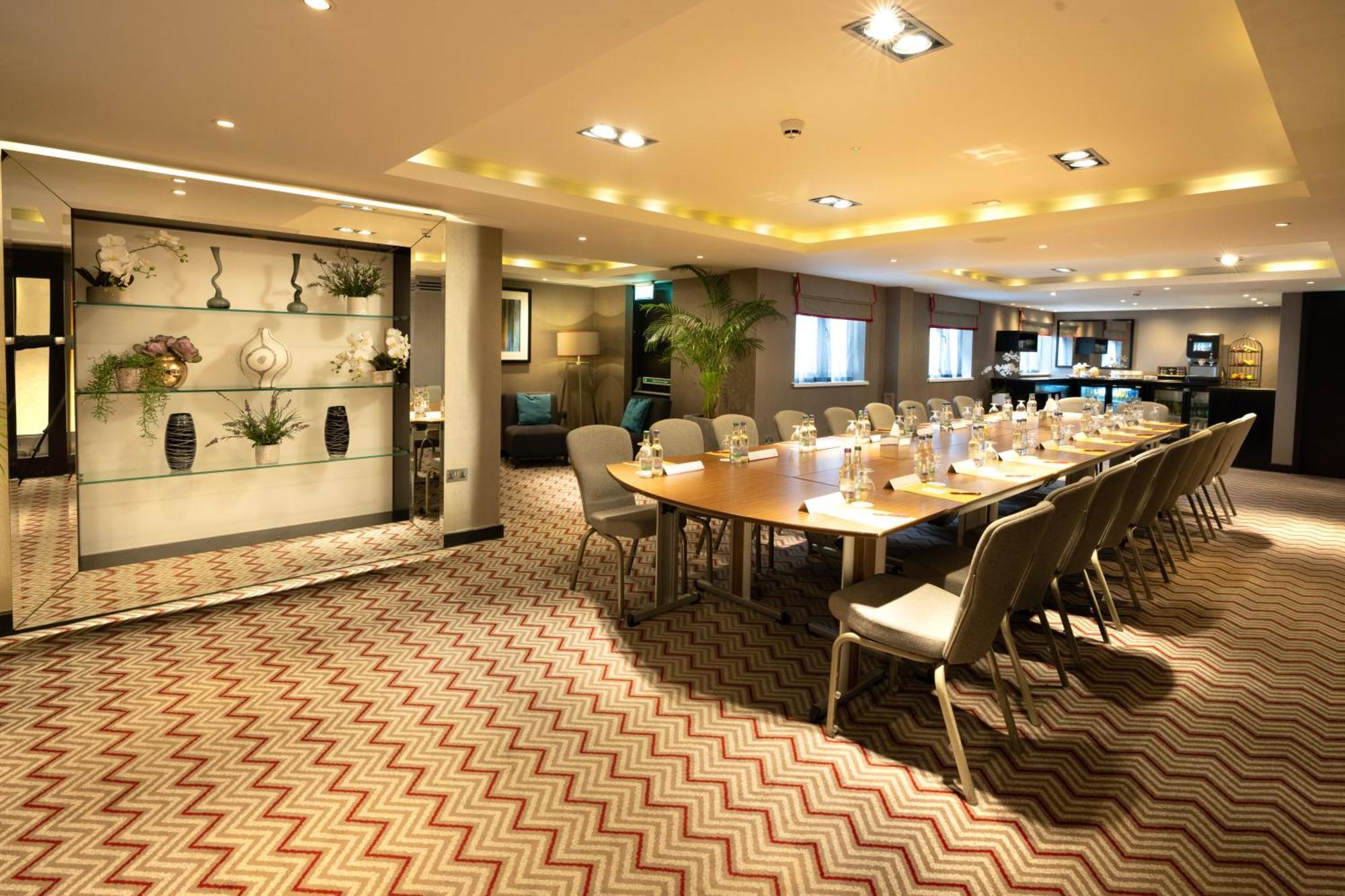 Crowne Plaza Gerrards Cross By Ihg Hotell Beaconsfield Eksteriør bilde