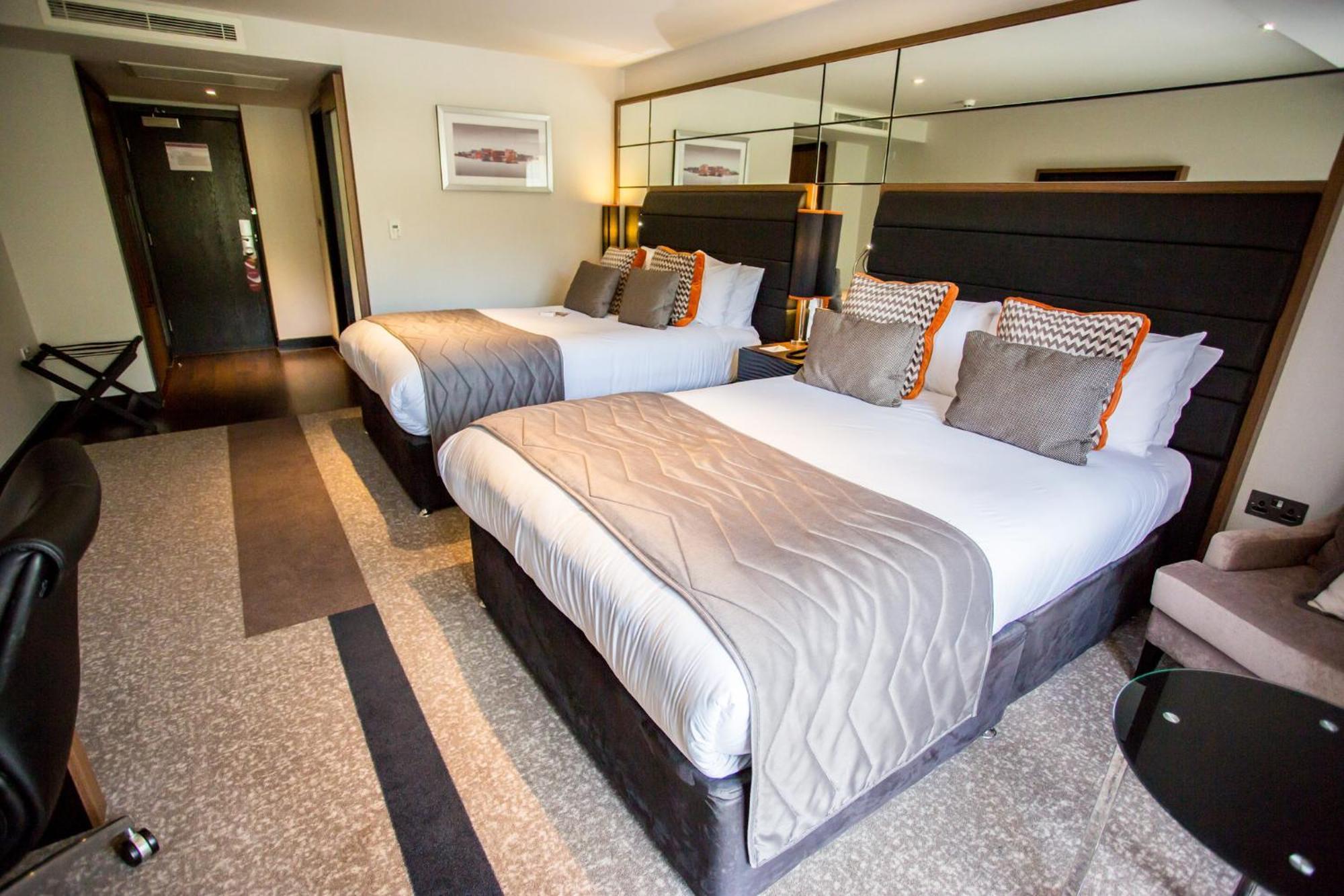 Crowne Plaza Gerrards Cross By Ihg Hotell Beaconsfield Eksteriør bilde