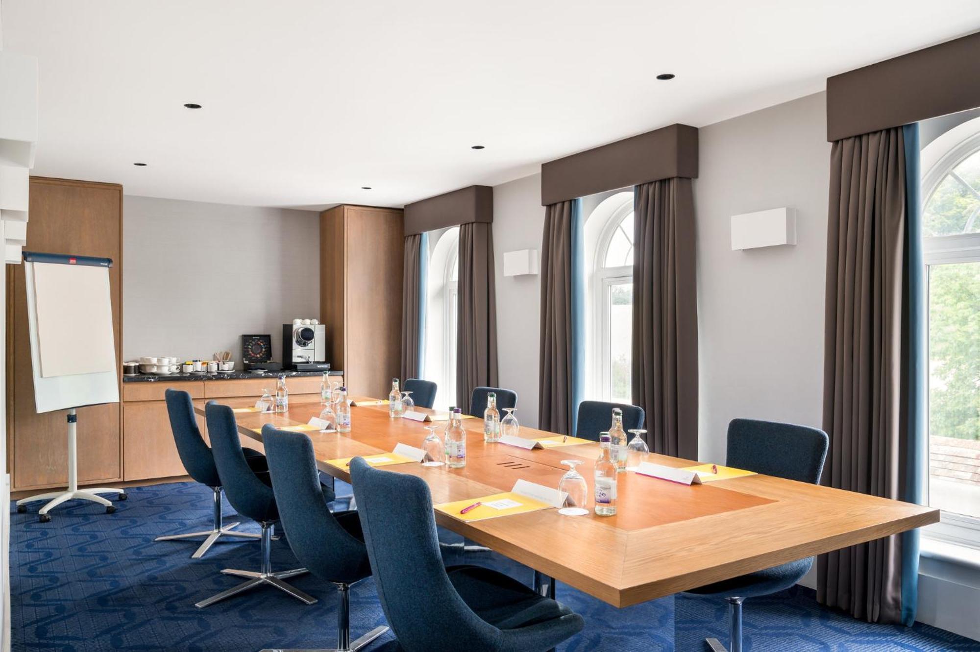 Crowne Plaza Gerrards Cross By Ihg Hotell Beaconsfield Eksteriør bilde